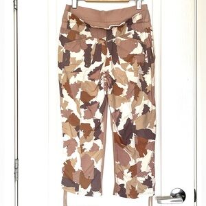 Camouflage Indygena Maeto II Women’s Travel & Outdoor Pants Size S